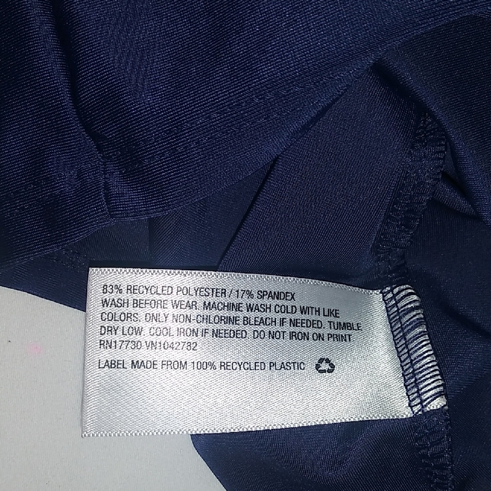 Cat & Jack Rashguard - Picture 4 of 4